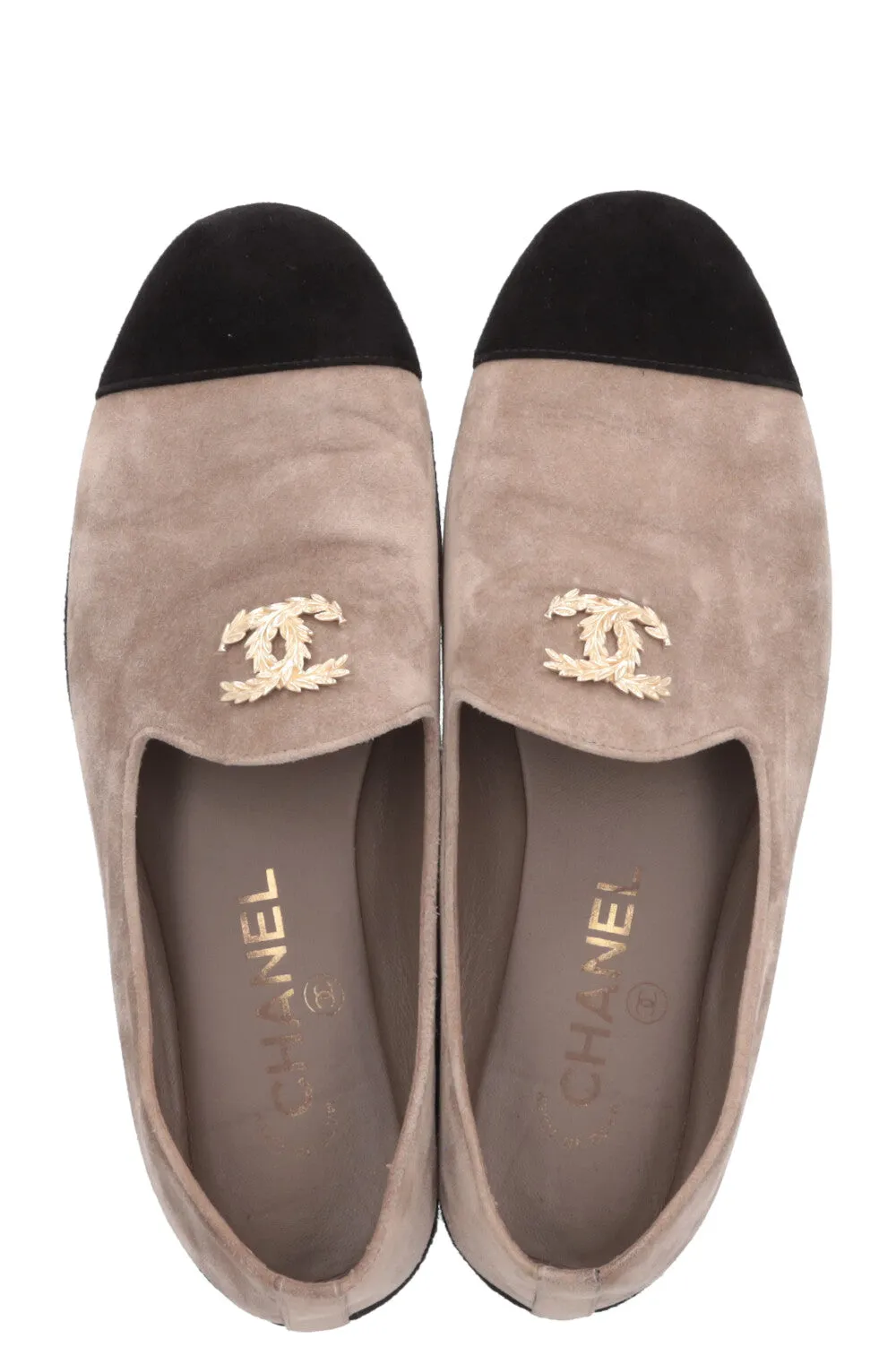 CHANEL CC Flats Suede Greige Black