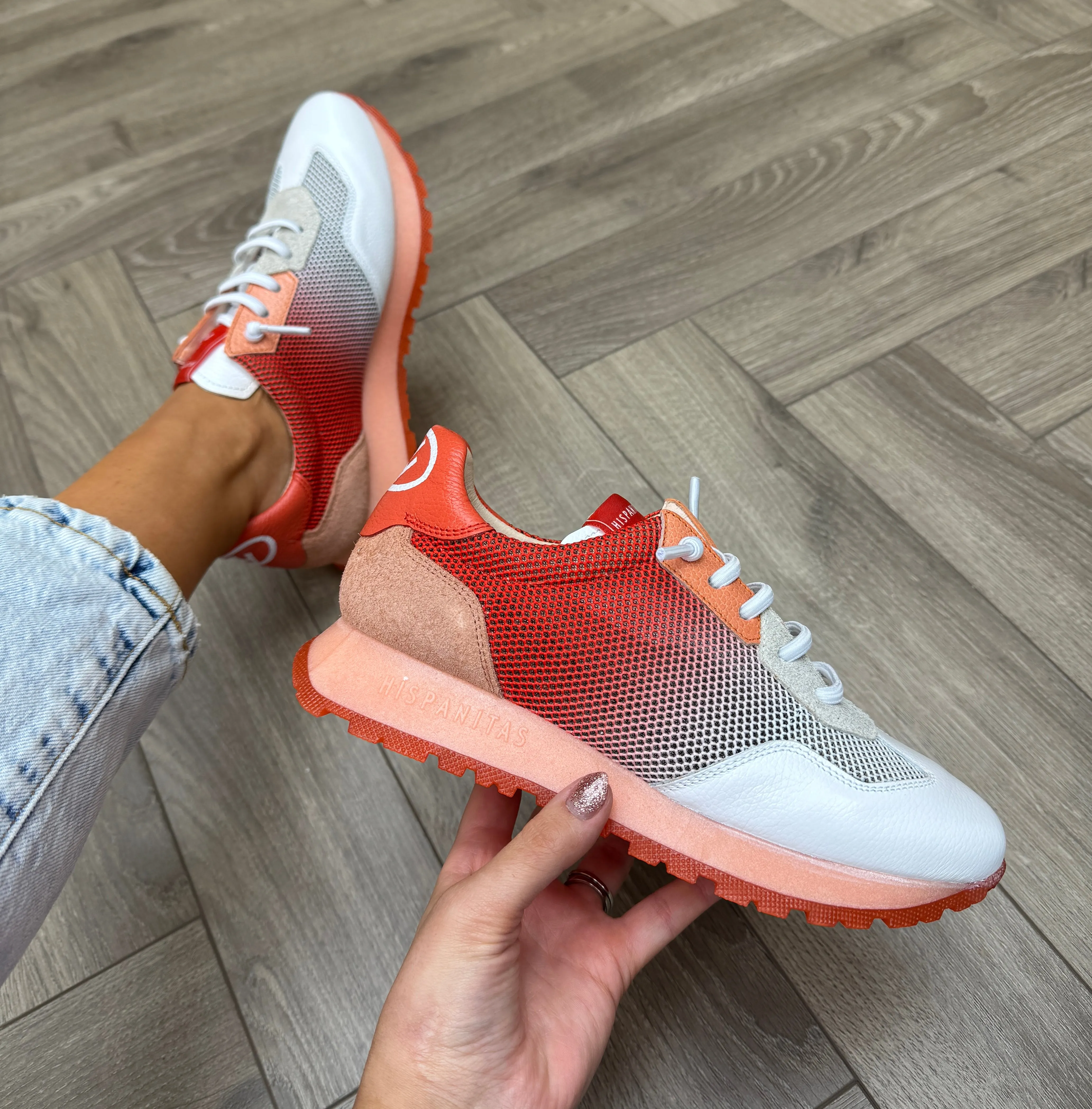 Hispanitas (SS25) Ombre Knitted Trainer with Elastic Laces BHV253869 - White/Scarlet (H10)