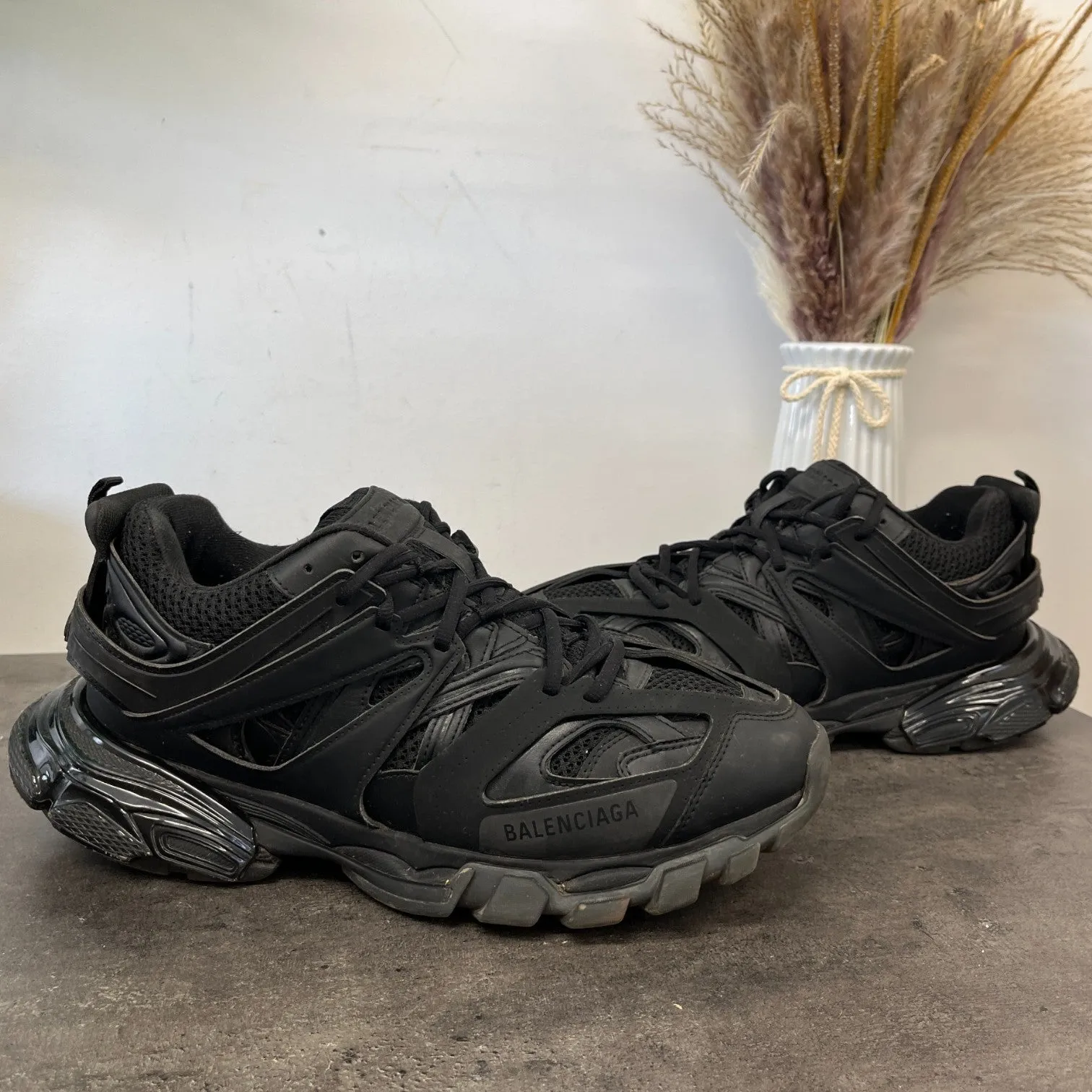 Men's Tracks Low Trainers Black Size EU 43 / UK 9