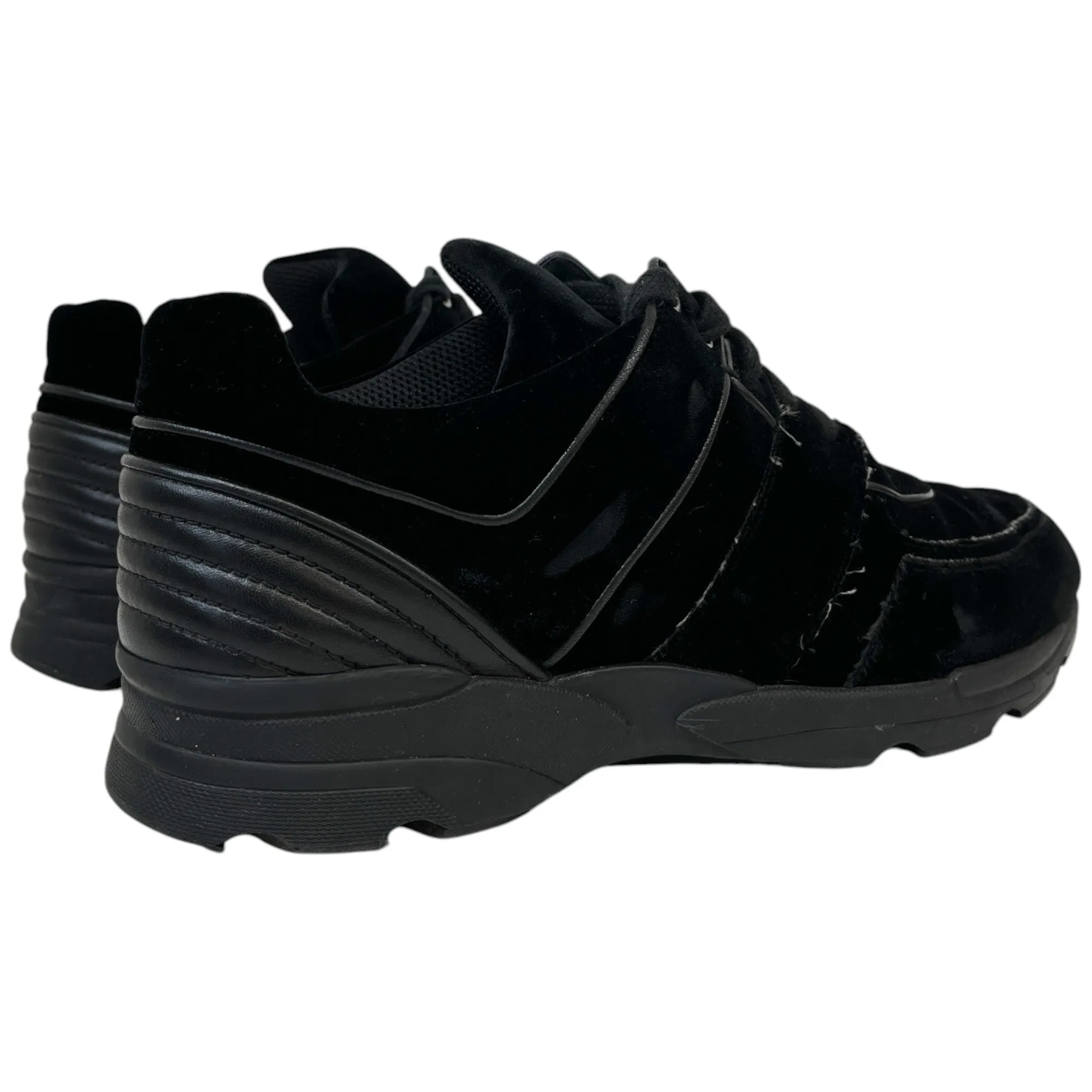 Men's Velvet Logo Low Trainers Black Size EU 40.5 / UK 6.5