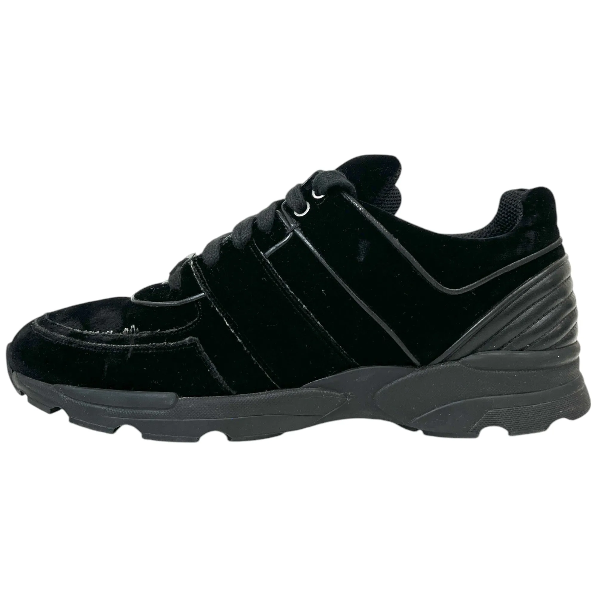 Men's Velvet Logo Low Trainers Black Size EU 40.5 / UK 6.5