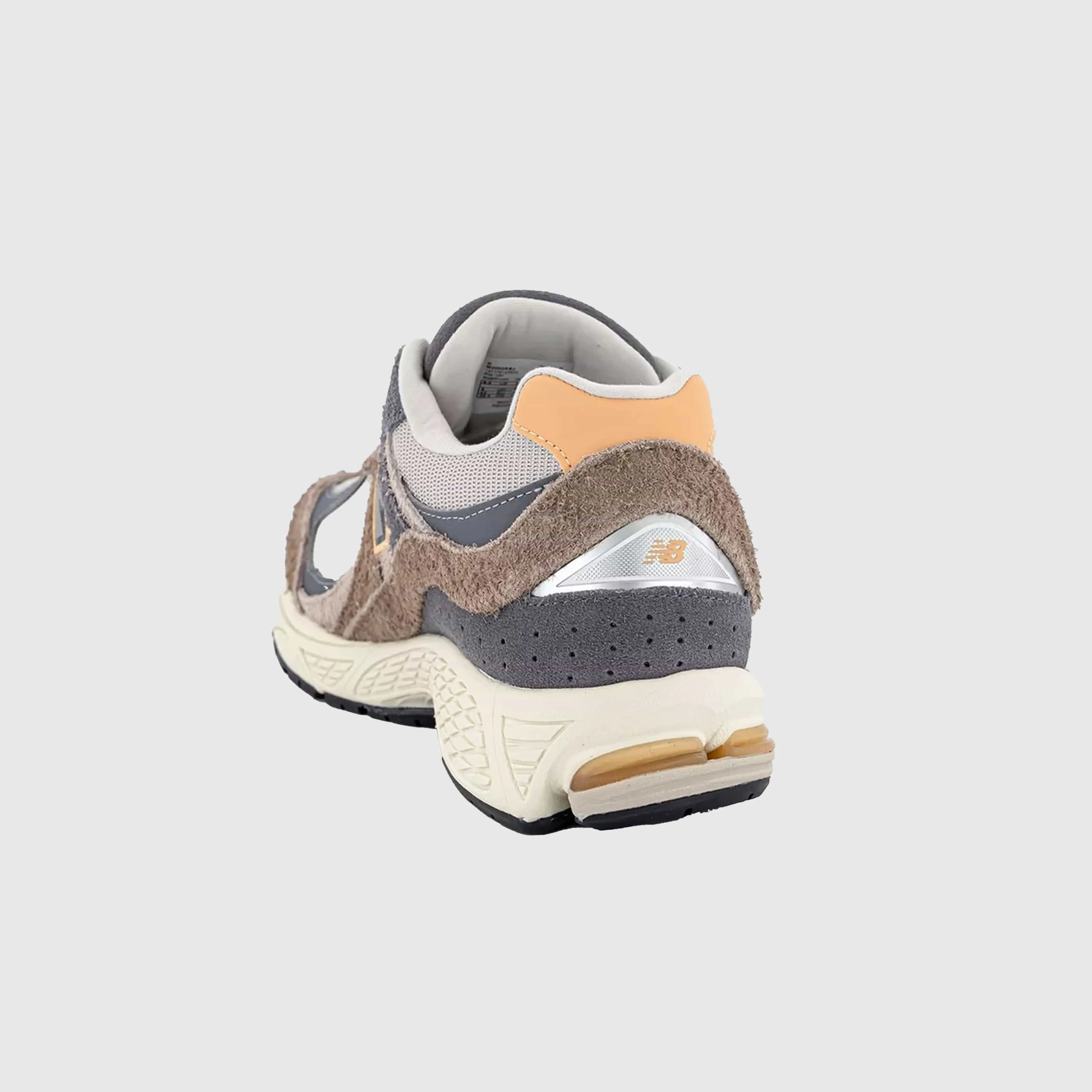 New Balance 2002R - Mushroom / Hazy Peach