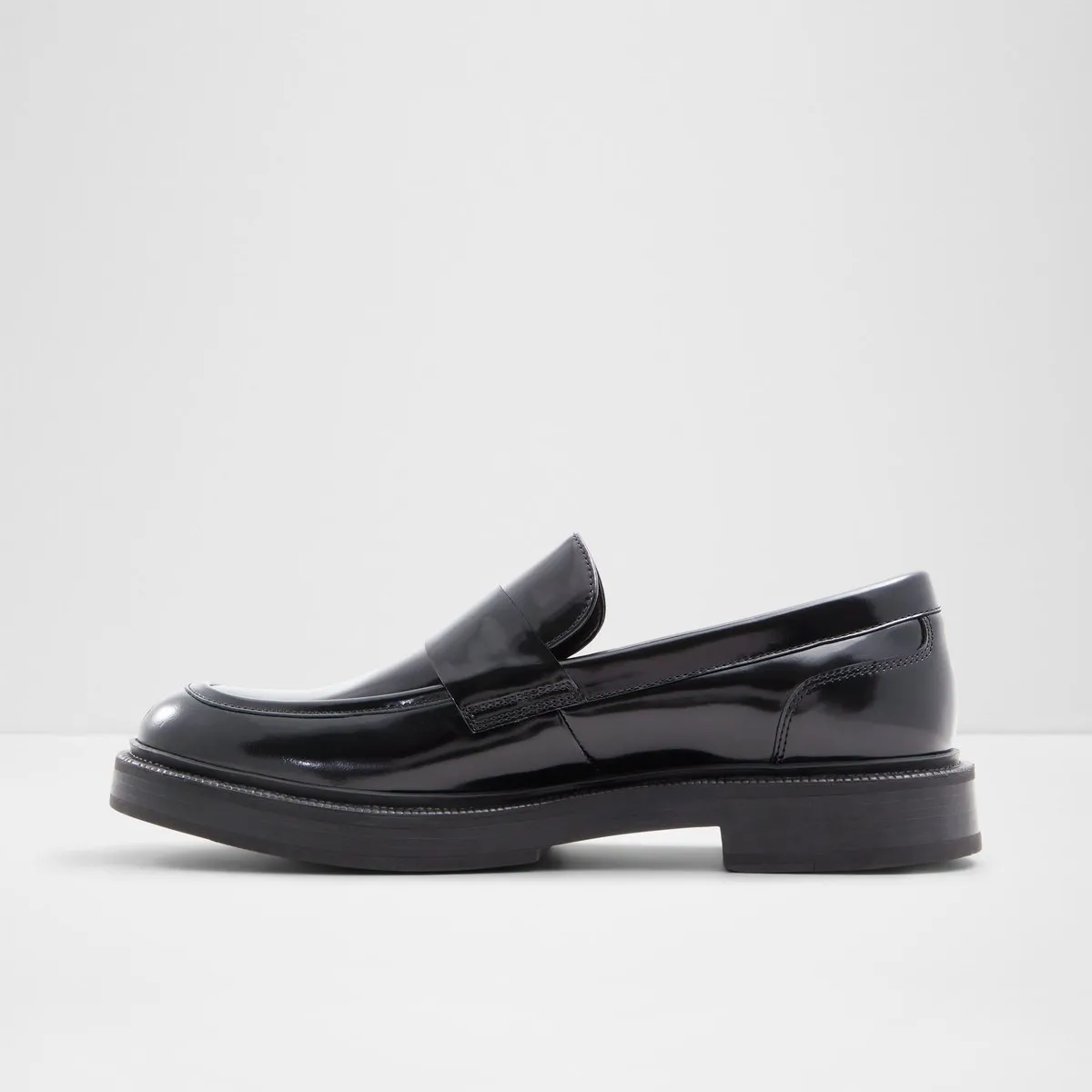 Niko Loafers