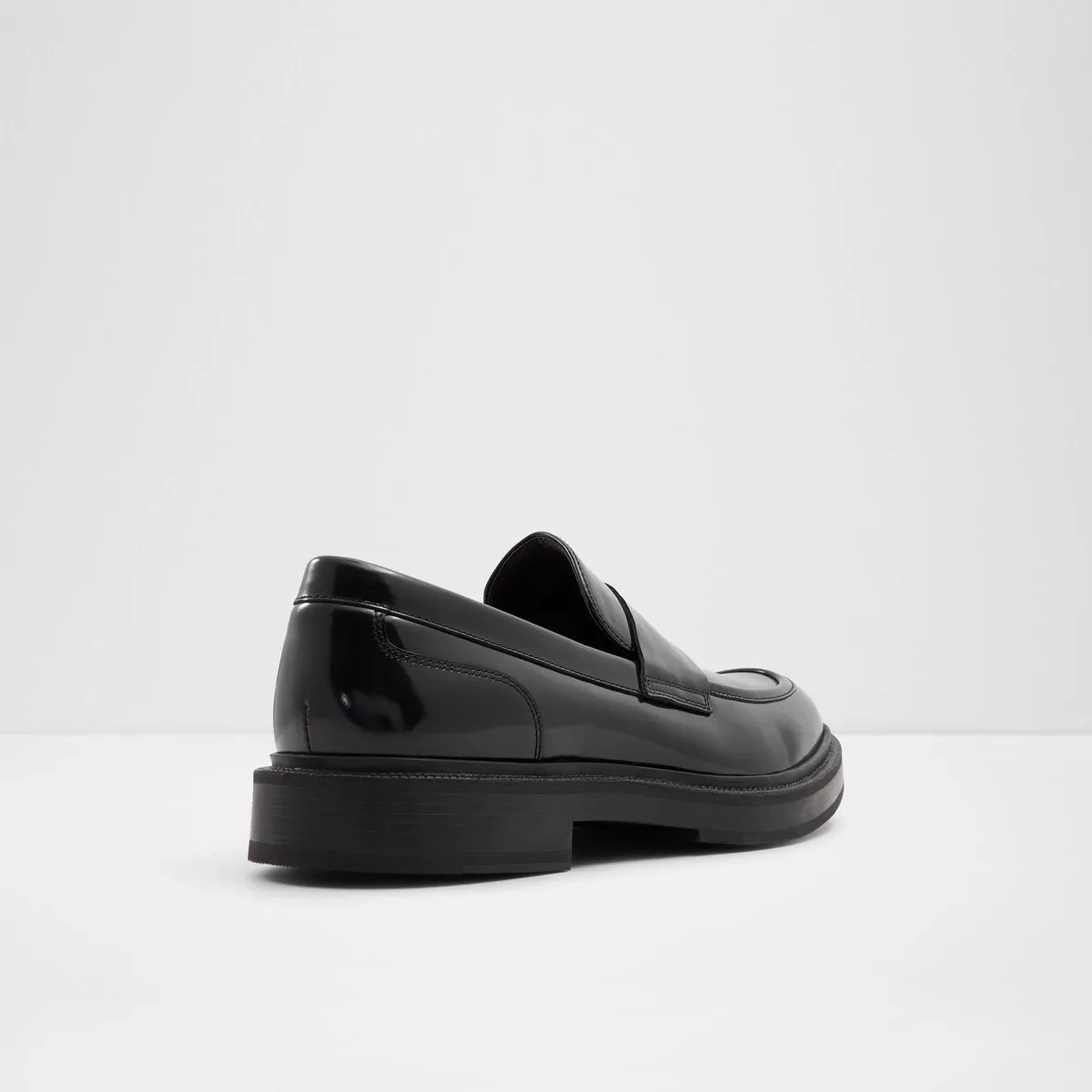 Niko Loafers