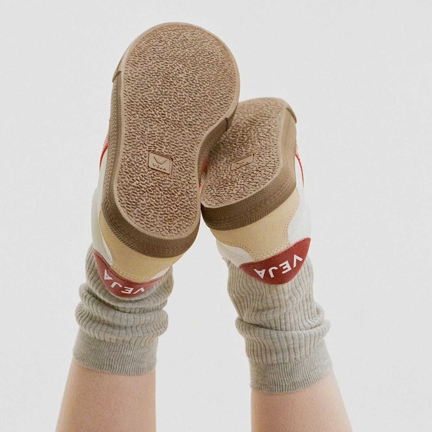 VEJA Sneakers Volley Organic Leather In White