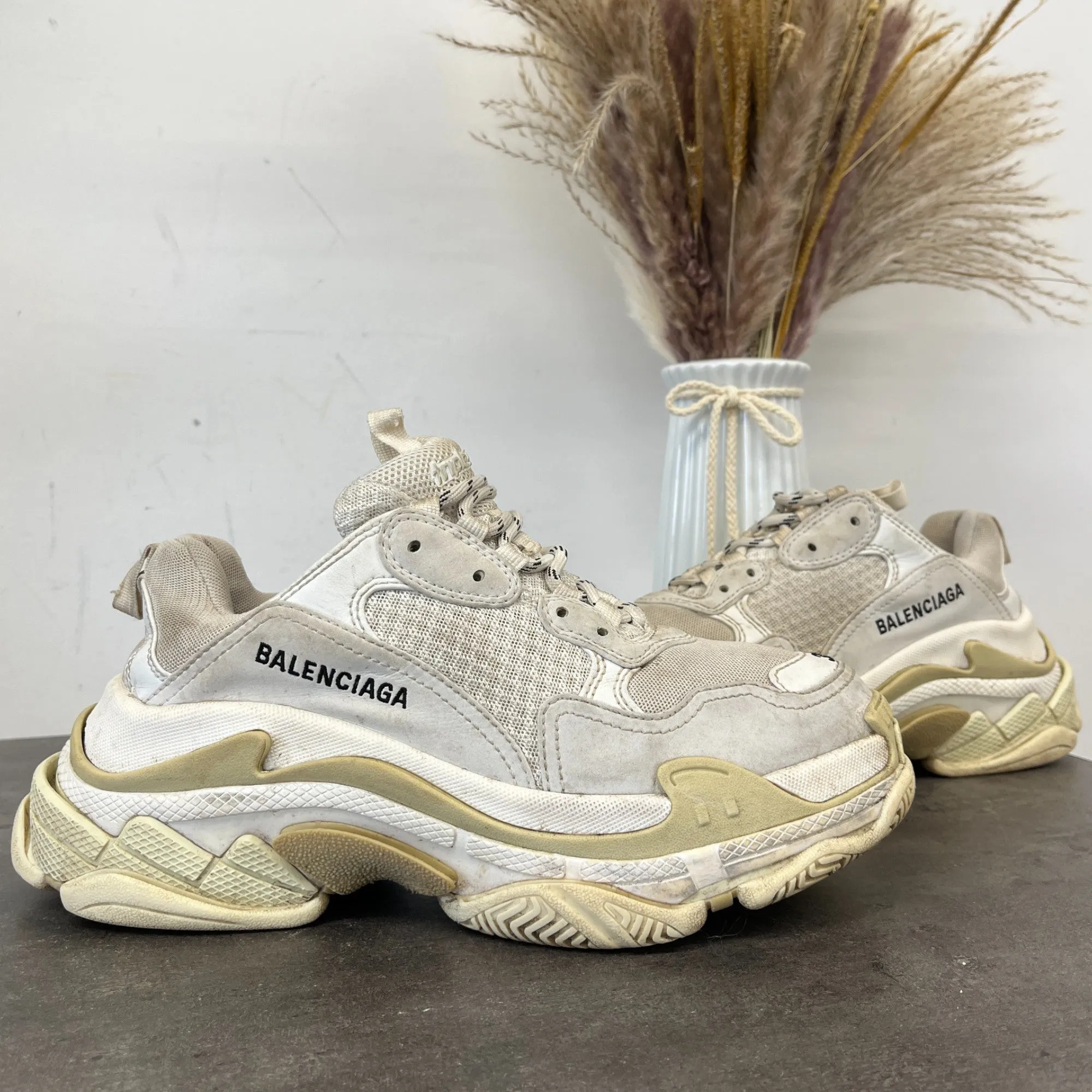 Women's Triple S Low Trainers Beige Size EU 39 / UK 6