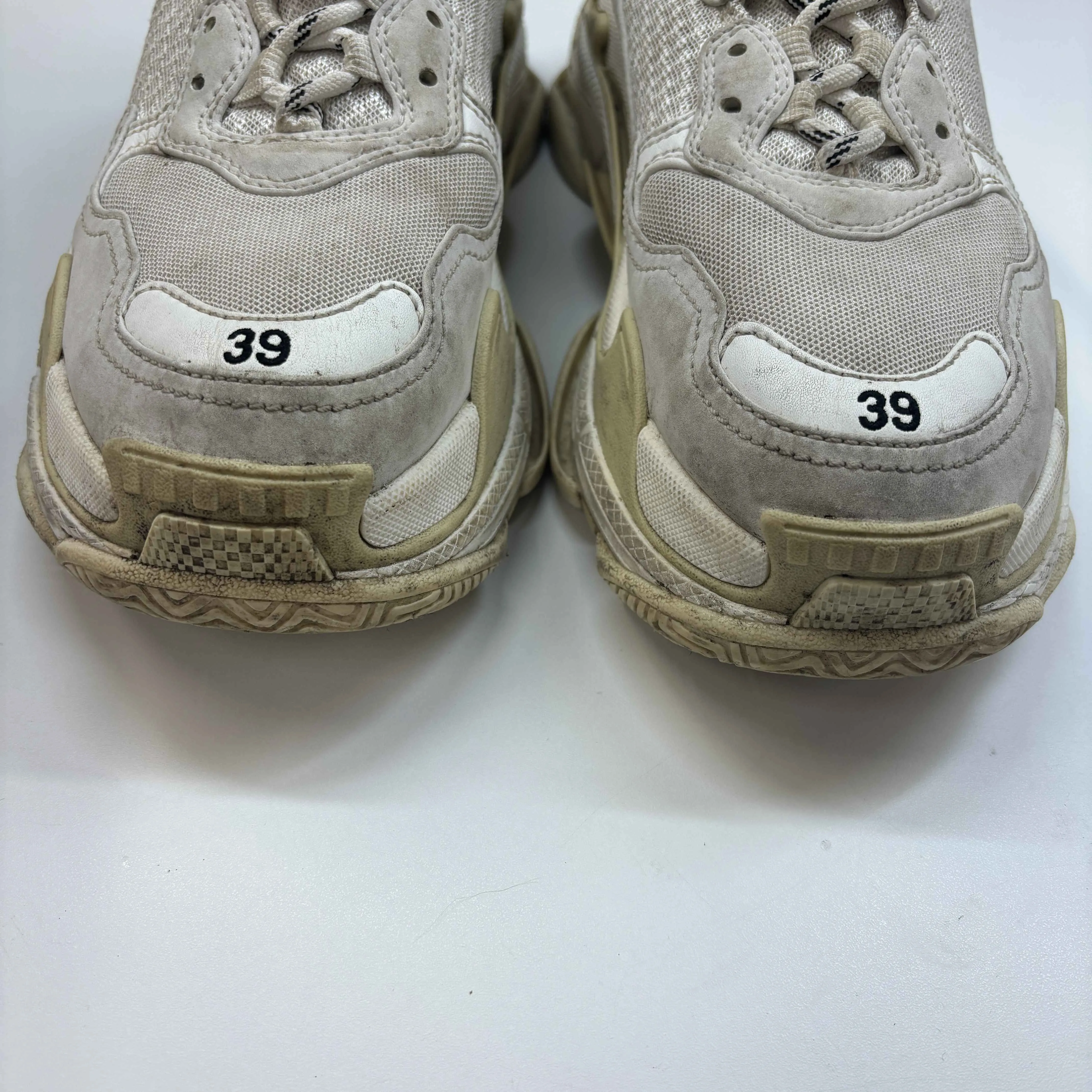 Women's Triple S Low Trainers Beige Size EU 39 / UK 6